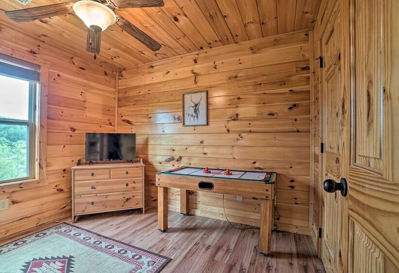 Cozy Cabin Living By Lake Chatuge W/ Covered Patio