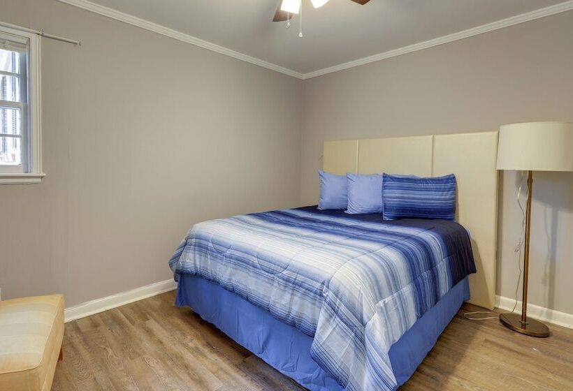 Cozy & Convenient Macon Home ~ 3 Mi To Town!