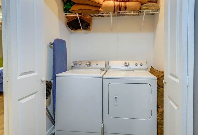 Cozy & Convenient Macon Home ~ 3 Mi To Town!