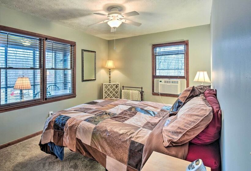 Cozy Hiawassee Cabin   4 Mi To Lake Chatuge!