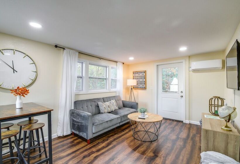 Cozy Knoxville Cottage W/ Deck, Grill, Fire Pit!