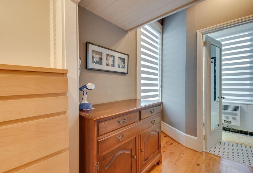 Cozy + Modern Norcross Hideaway W/ Covered Porches