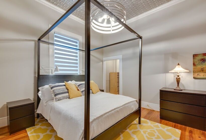 Cozy + Modern Norcross Hideaway W/ Covered Porches