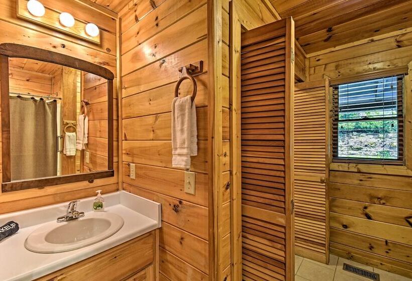 Cozy  Sunset View  Cabin W/ Hot Tub & Game Room!