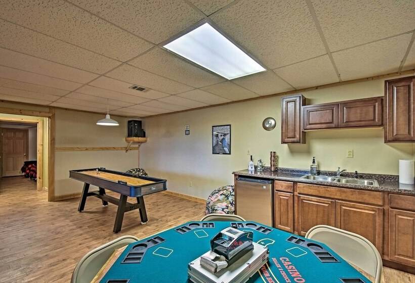 Cozy  Sunset View  Cabin W/ Hot Tub & Game Room!