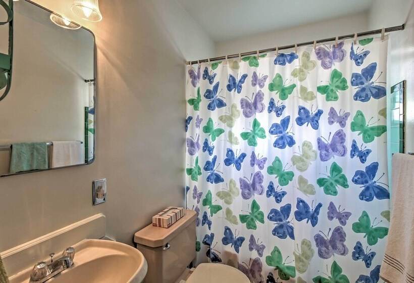 Cozy Tucson House W/ Patio & Catalina Mtn Views!