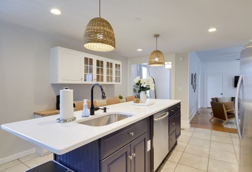 Cozy Virginia Home In Lynchburg Historic District!