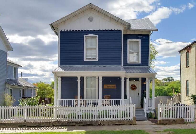 Cozy Virginia Home In Lynchburg Historic District!