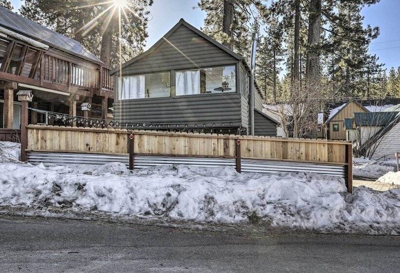 Cozy Zephyr Cove Cabin, Walk To Lake Tahoe!