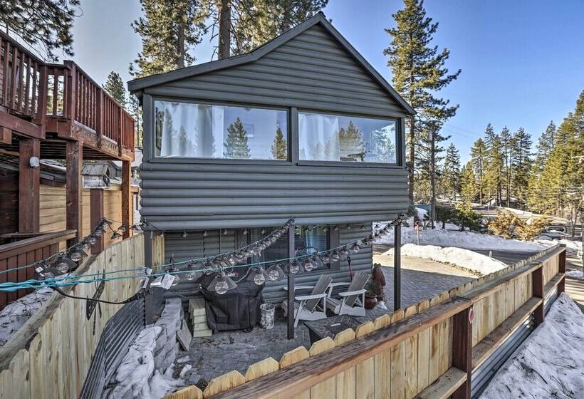 Cozy Zephyr Cove Cabin, Walk To Lake Tahoe!