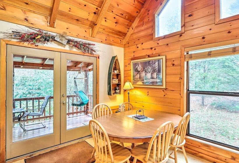 Creek Bend Escape  W/ Hot Tub + River Views!