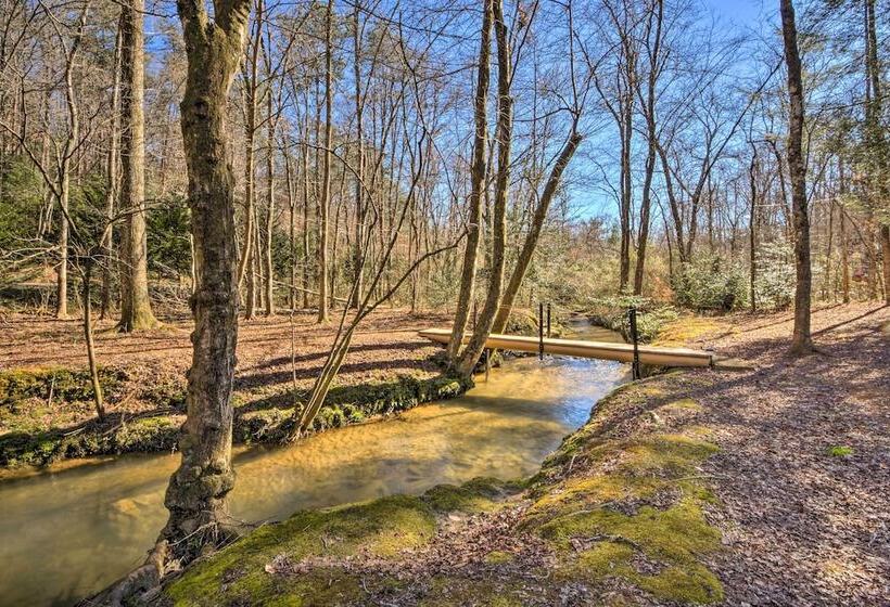 Creekside Cabin In The Blue Ridge Mountains!