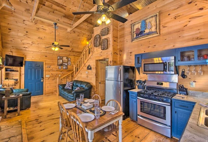 Creekside Cabin In The Blue Ridge Mountains!