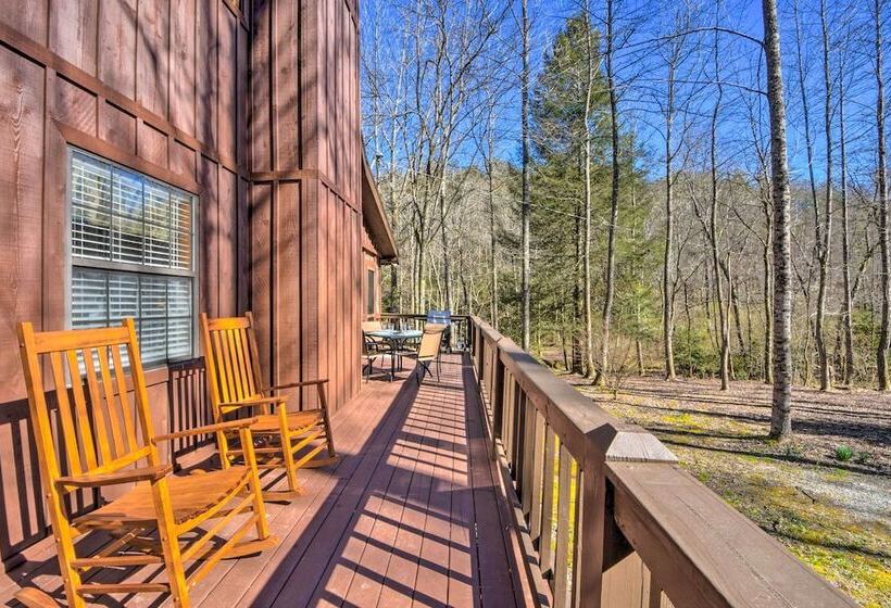 Creekside Cabin In The Blue Ridge Mountains!