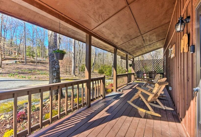 Creekside Cabin In The Blue Ridge Mountains!