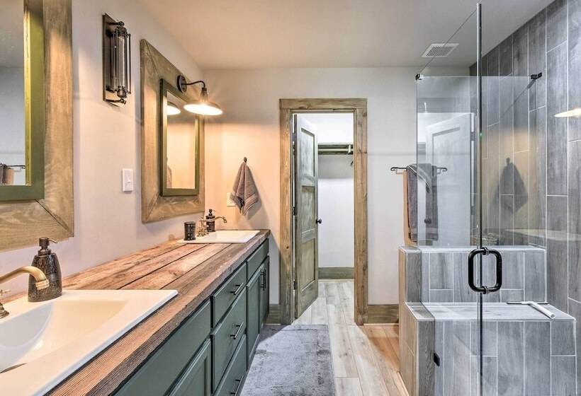 Creekside Craftsman Retreat In North Ga Mountains!