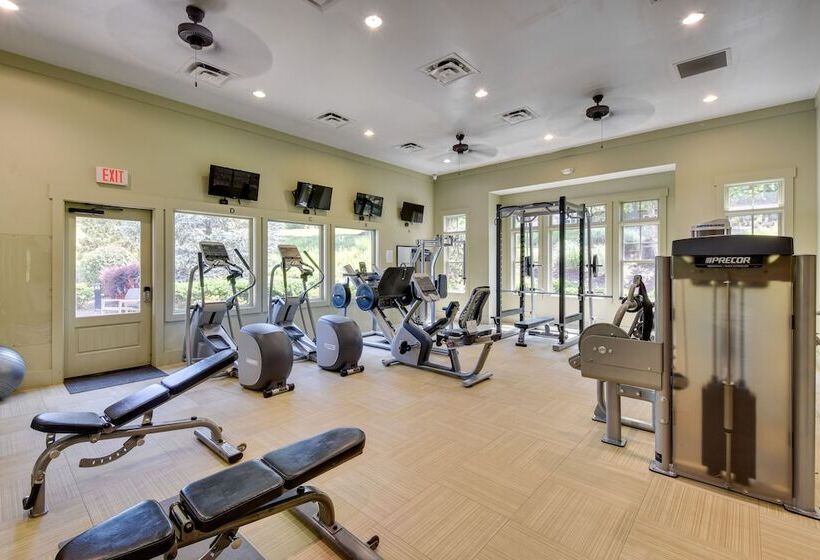 Currahee Club Home: Lake Access & Golf Course View