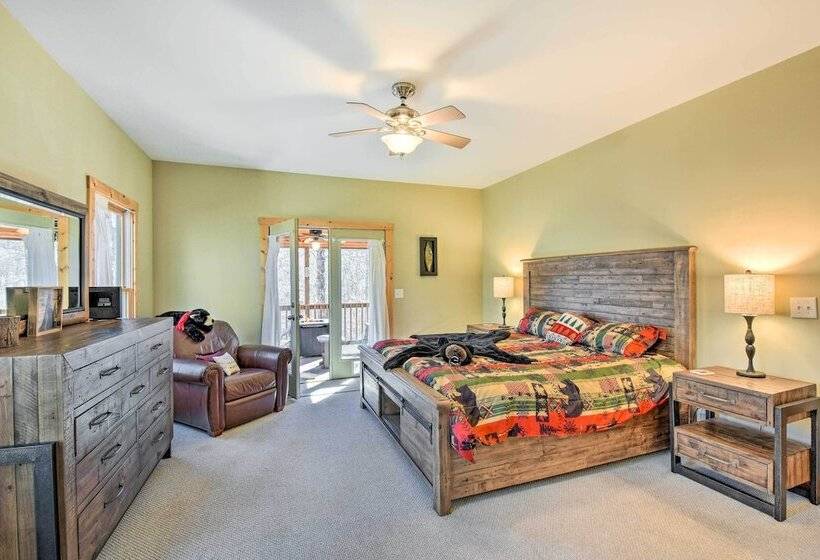 Dahlonega Cabin W/ Hot Tub, 4 Mi To Downtown!