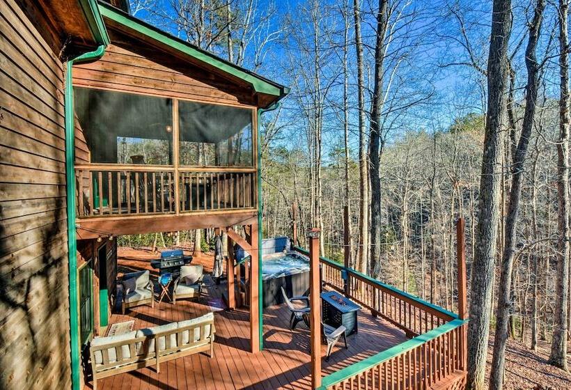 Dahlonega Cabin W/ Hot Tub, 4 Mi To Downtown!