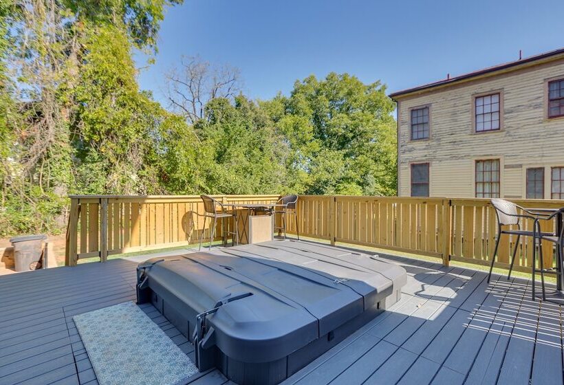 Danville Retreat W/ Hot Tub & Cozy Fireplace!