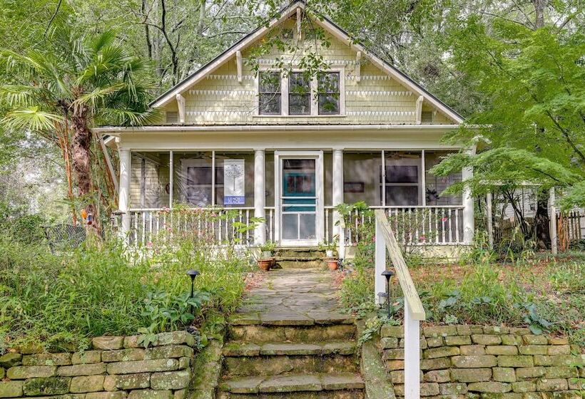 Delightful Decatur Retreat: Walk To Shops & Dining