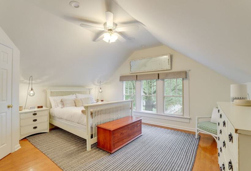 Delightful Decatur Retreat: Walk To Shops & Dining