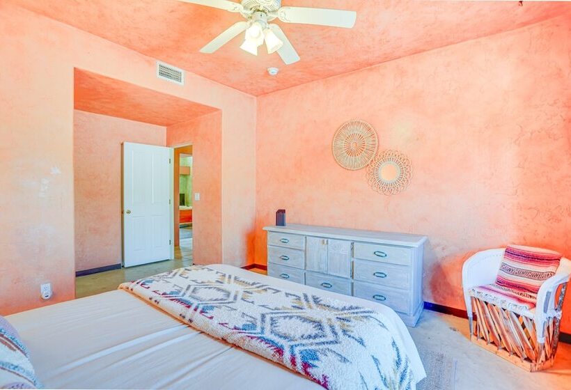 Desert Haven  Tucson Home   5 Mi To Downtown!