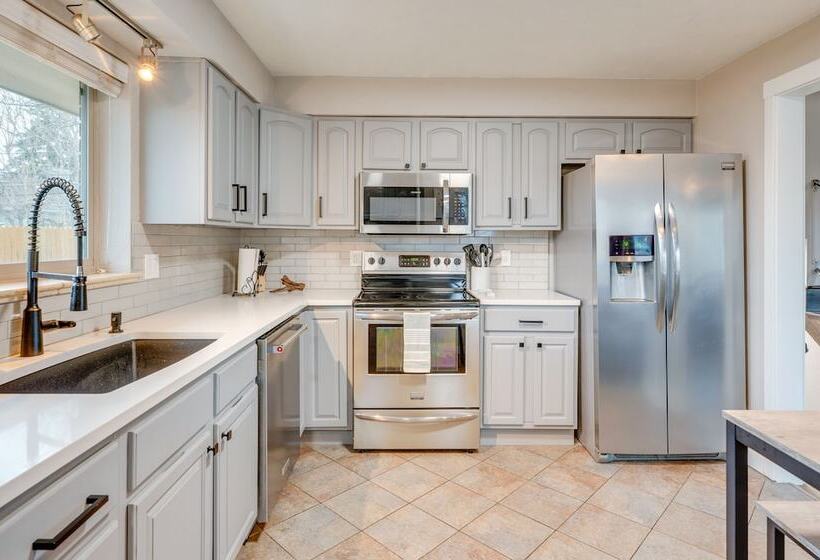 Dog Friendly Arvada Retreat W/ Fenced In Yard!
