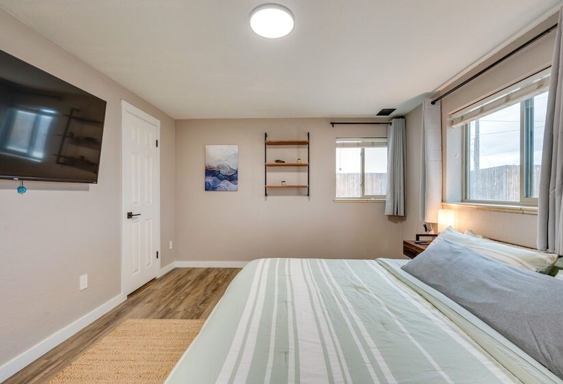 Dog Friendly Arvada Retreat W/ Fenced In Yard!