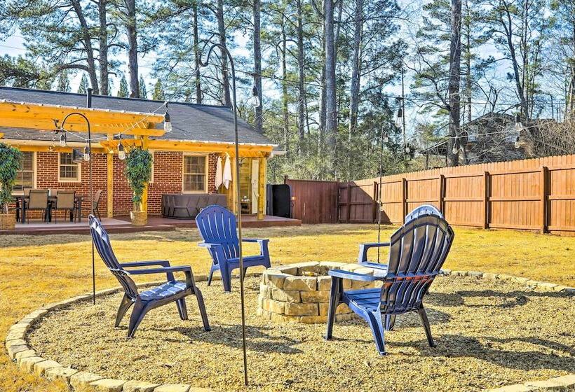 Dreamy Acworth Home W/ Resort Style Amenities!