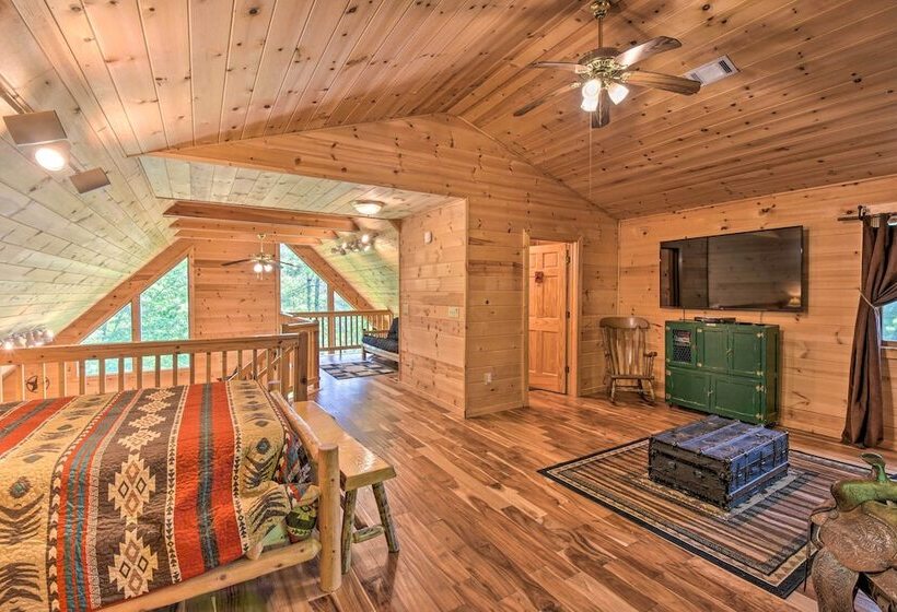 Dreamy Ellijay Resort Cabin W/ Game Room & Decks!