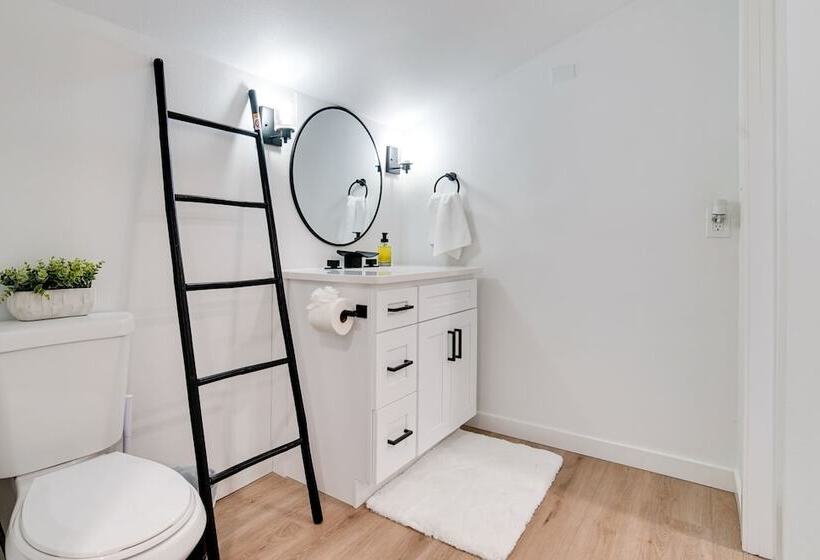 Dreamy Puget Sound Vacation Rental: Steps To Bay!