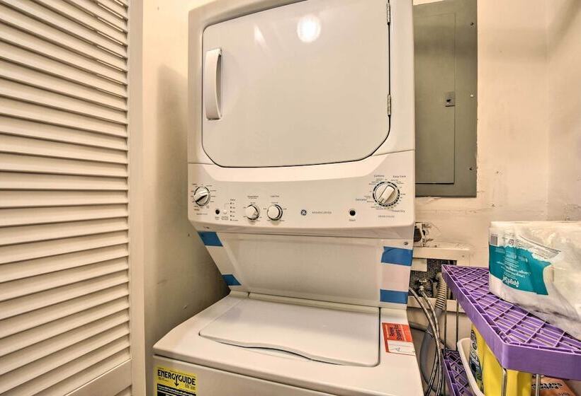 Spacious Duluth Home W/ Lake View & Fire Pit