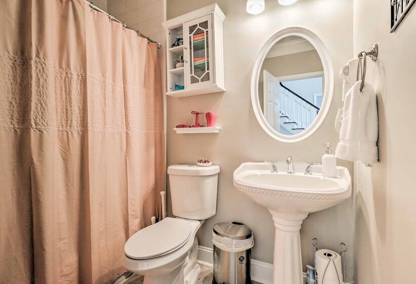 Duluth Home W/ Patio: 22 Mi To Downtown Atlanta!