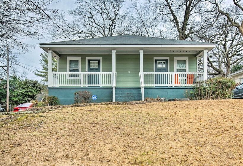 East Point Home ~ 6 Mi To Downtown Atl