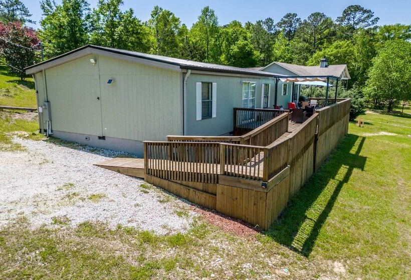 Eatonton Home W/ Dock & Lake Sinclair Views!