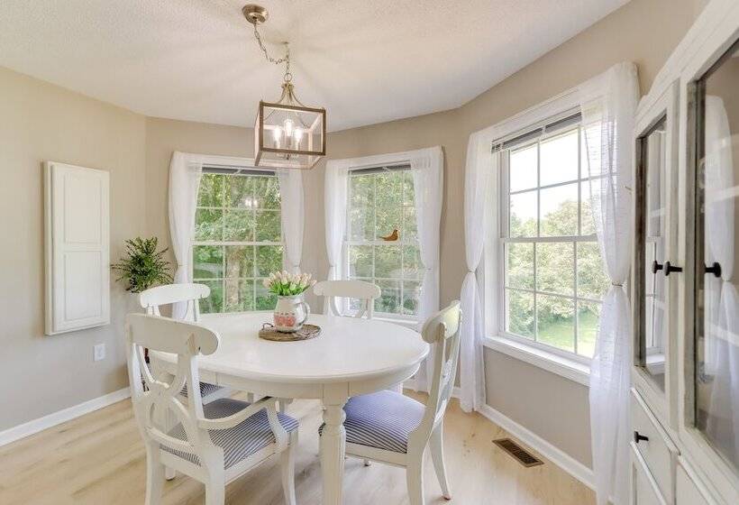 Ellijay Vacation Home W/ Hot Tub & Game Room!