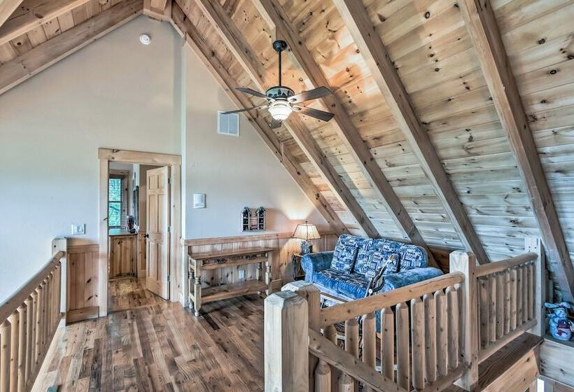 Expansive Sky Valley Lodge W/ Mountain Views!