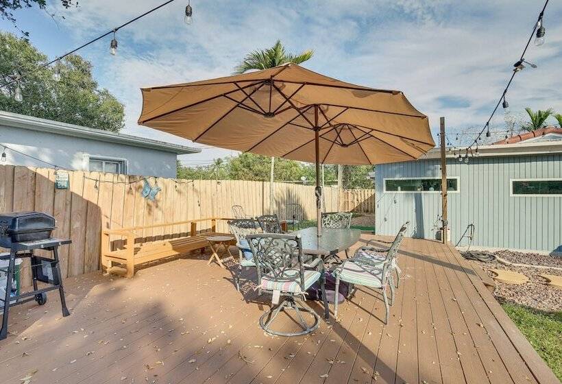 Family Friendly Fort Lauderdale Home Near Beaches!