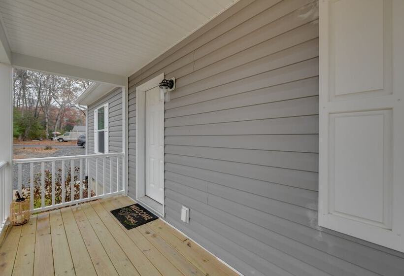 Family Friendly Home W/ Deck Near Colonial Beach!