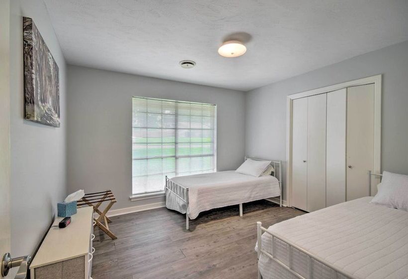 Family Friendly Jackson Home W/ Yard + Patio!