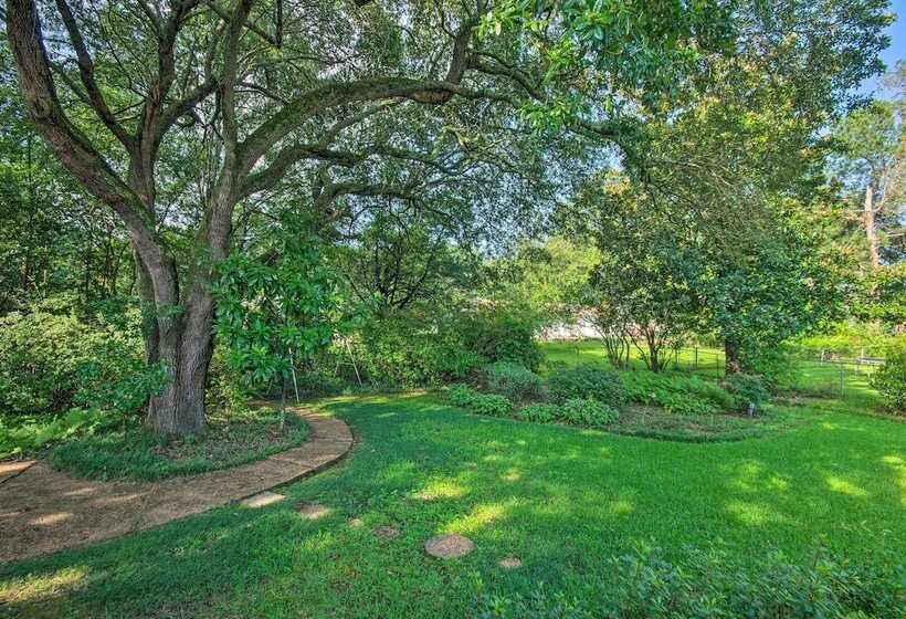 Family Friendly Jackson Home W/ Yard + Patio!