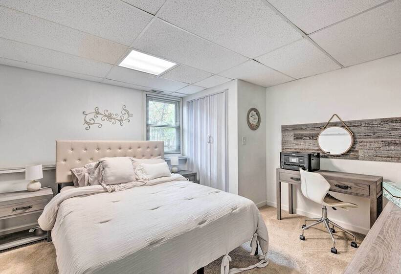 Family Friendly Marietta Home W/ Yard & Porch