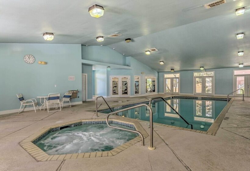 Family Friendly Pensacola Home < 1 Mi To Beach!