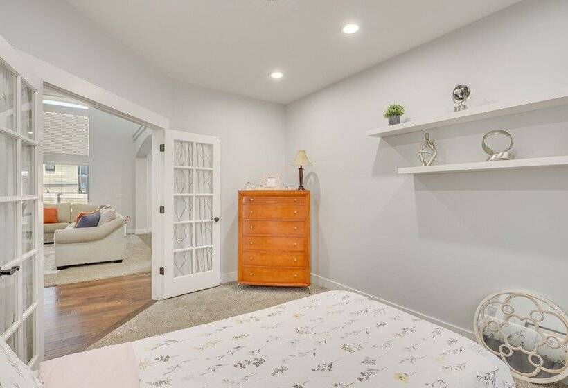 Family Friendly Retreat: 28 Mi To Salt Lake City!