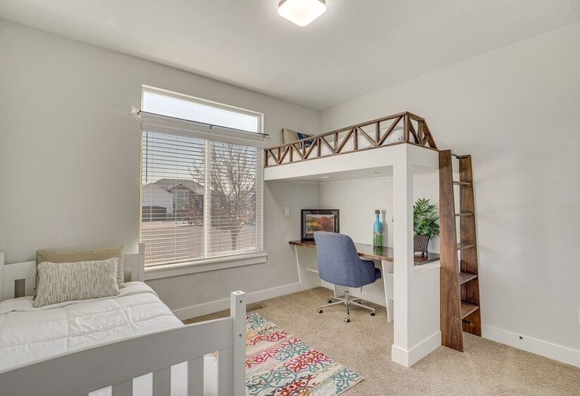 Family Friendly Retreat: 28 Mi To Salt Lake City!