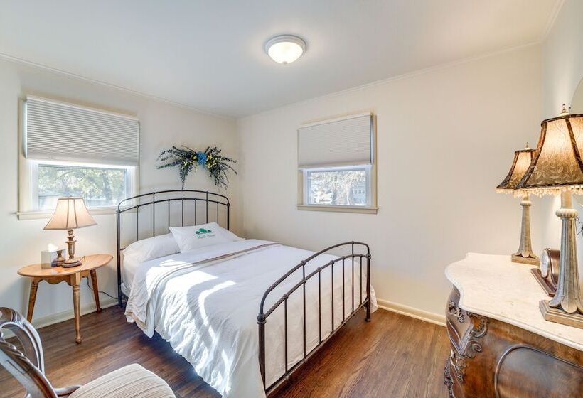 Family Friendly Sand Springs Home ~ 8 Mi To Tulsa!