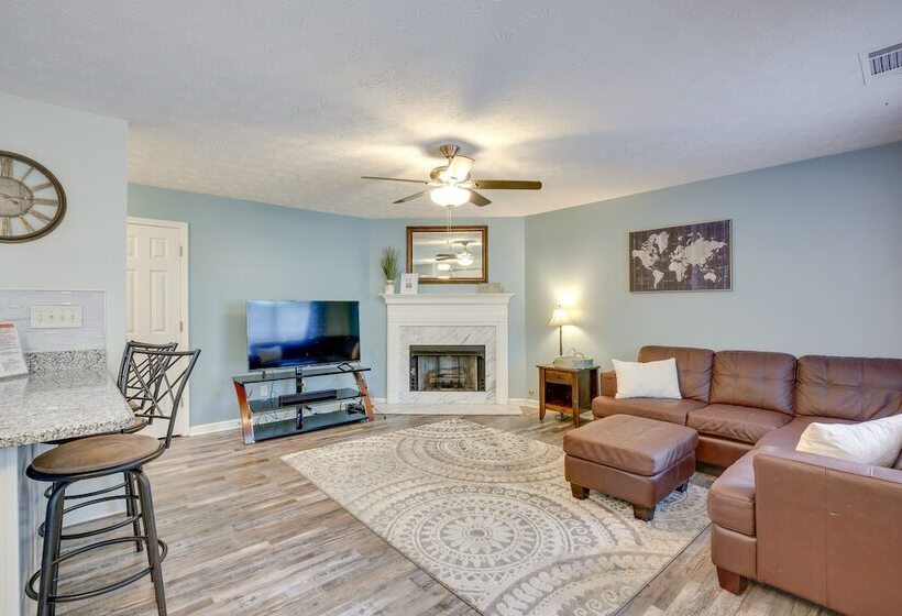 Family Home W/ Yard: 11 Mi To Dtwn Atlanta!