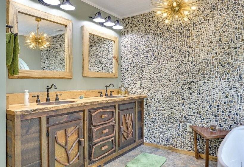 Frog Leap  Hiawassee Cabin W/ Blue Ridge Mtn View