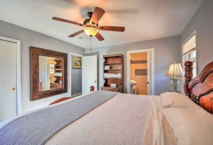 Gainesville Home W/ Fire Pit Near Lake Lanier